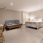 Hmg Rio Suites